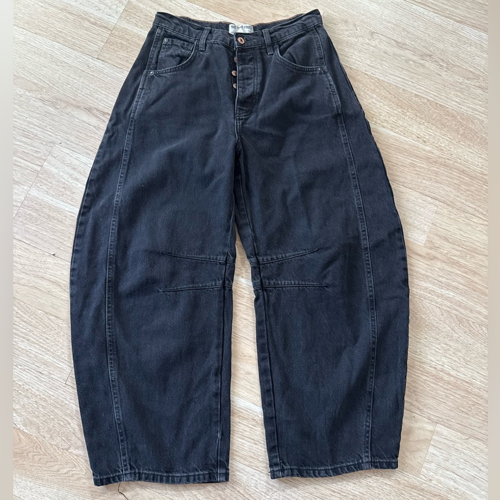 Free People Lucky You Mid-Rise Barrel Jeans Washed Black Size 27 - Picture 4 of 8